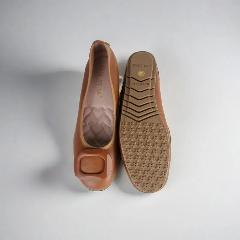 17W01 Leather buckle pumps with extra cushions (New Arrival)