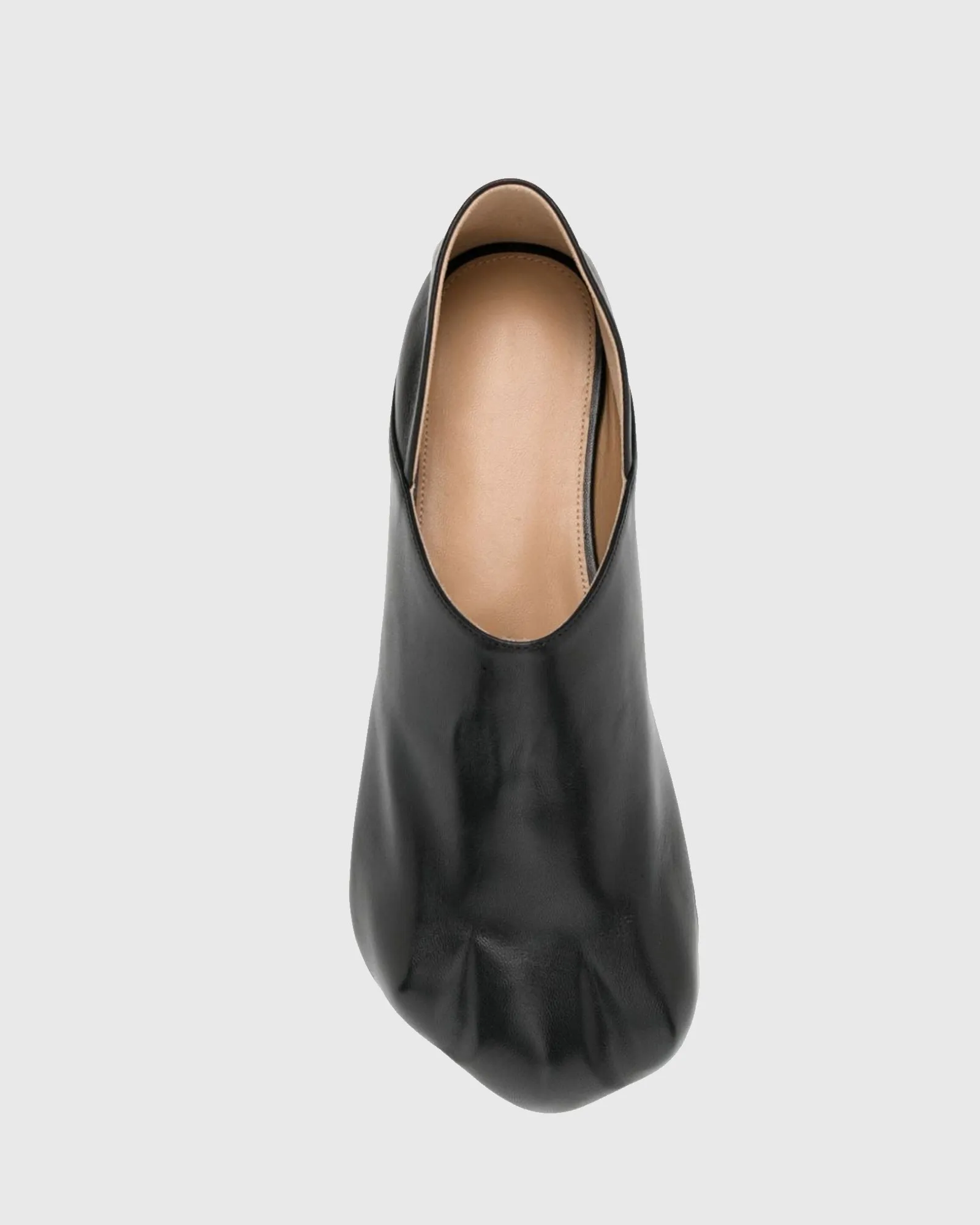 Benigna Cat Claws Leather Flats In Black