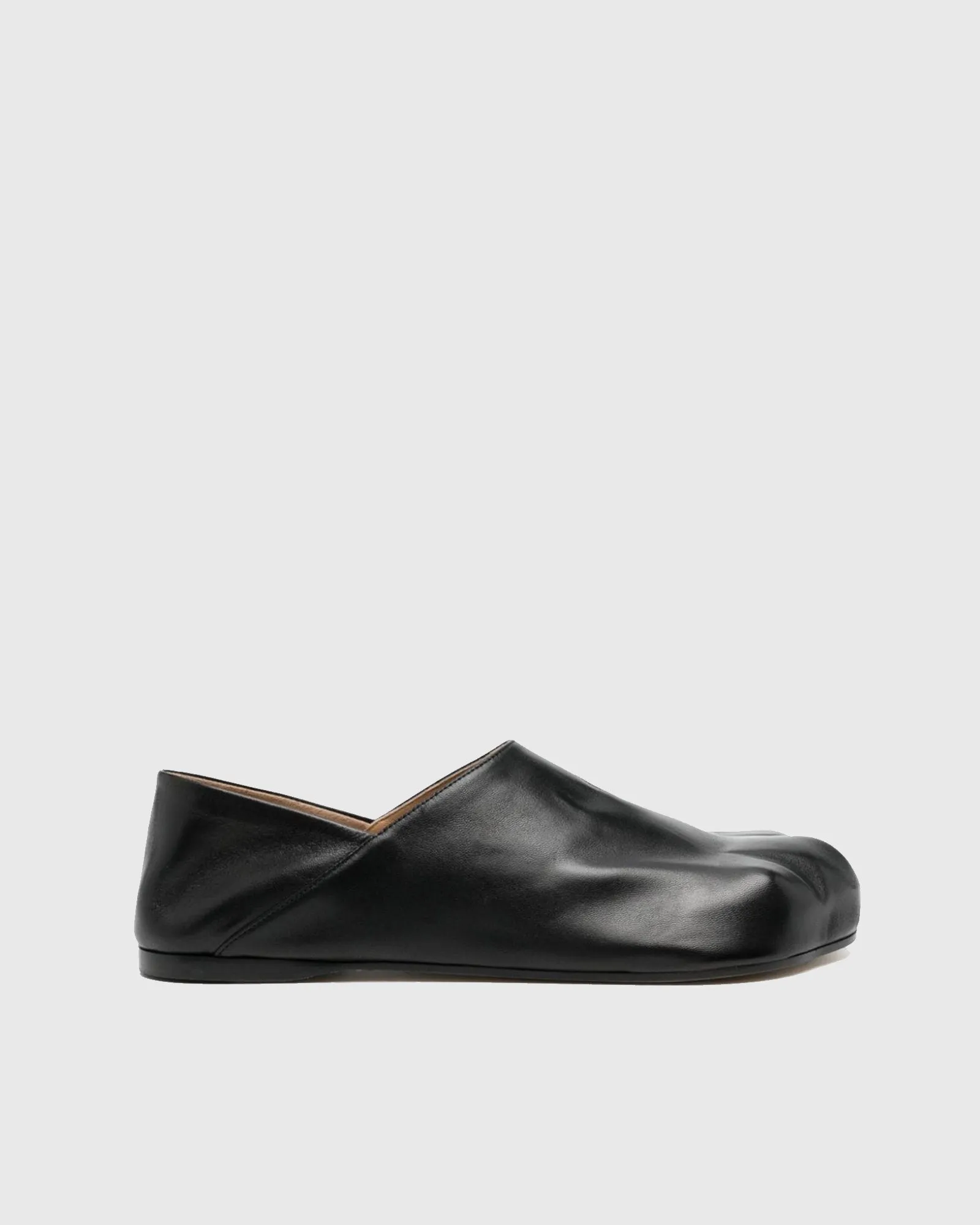 Benigna Cat Claws Leather Flats In Black