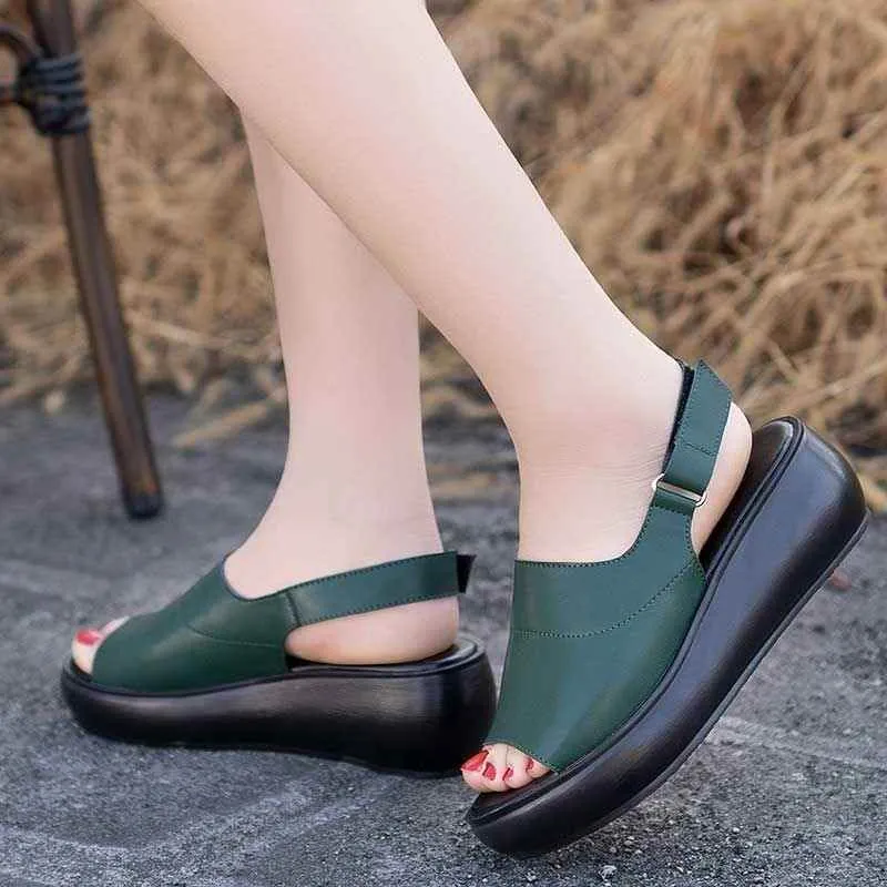 GT244 Women's Casual Shoes: Leather Thick High Heel Sandal