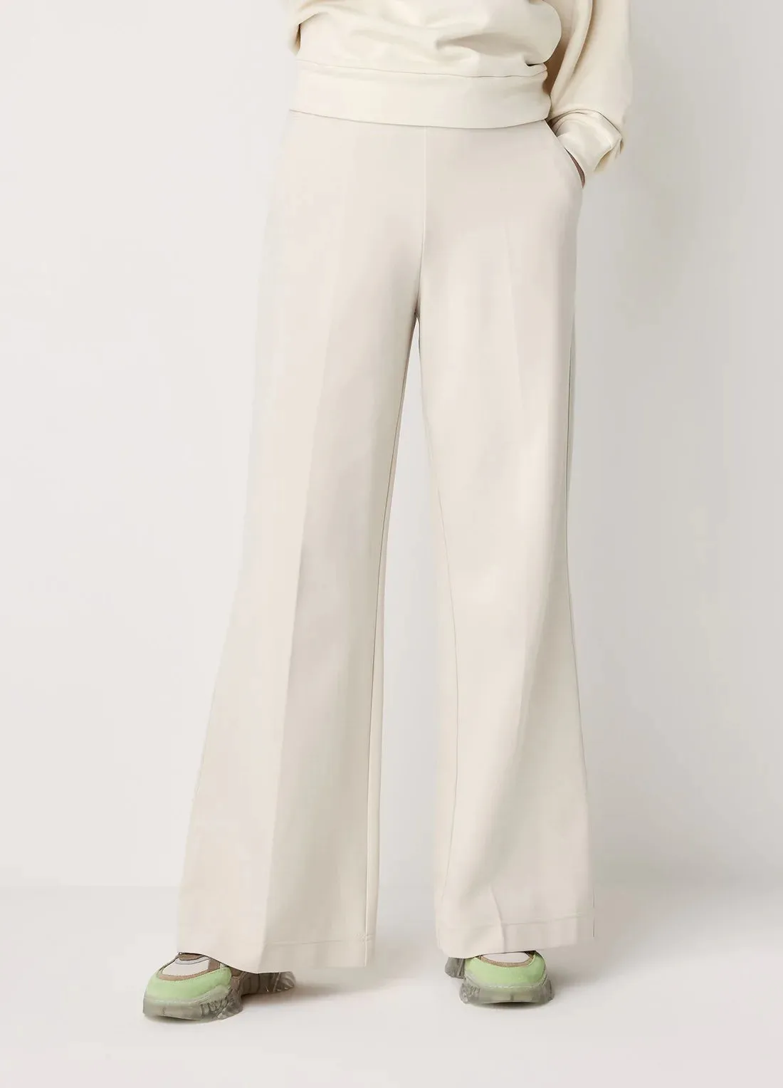 Summum Wide Leg Foam Trousers